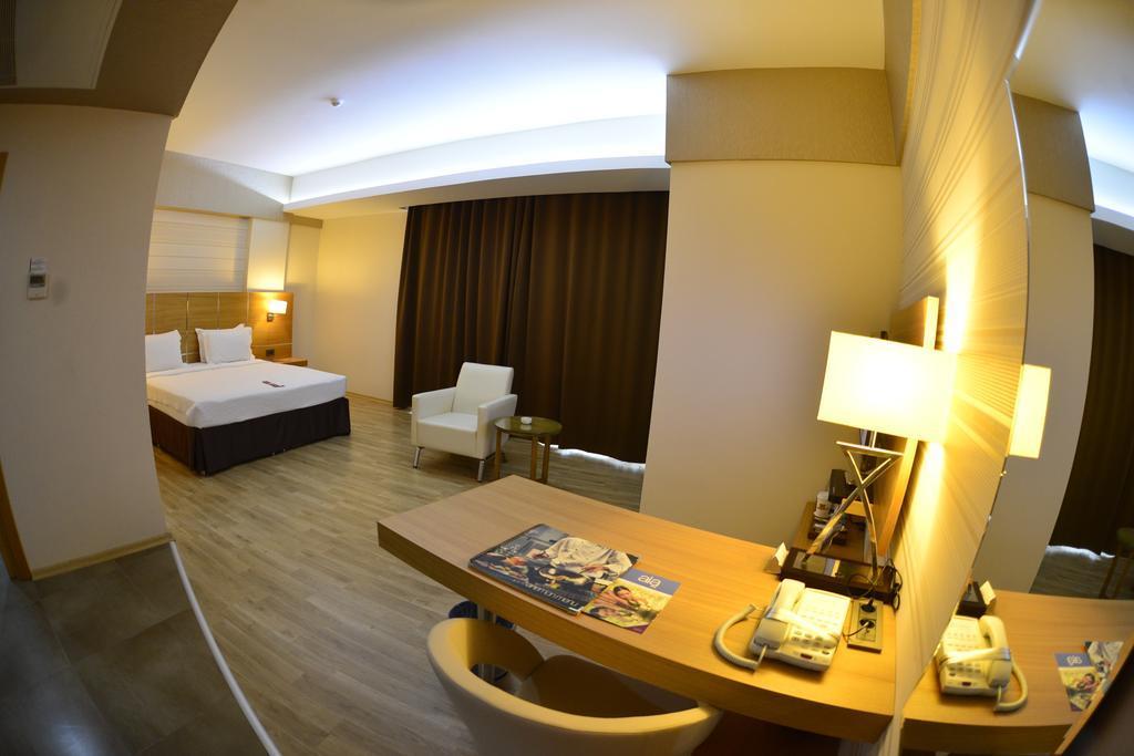 Anemon Grand Adana Otel Exterior photo