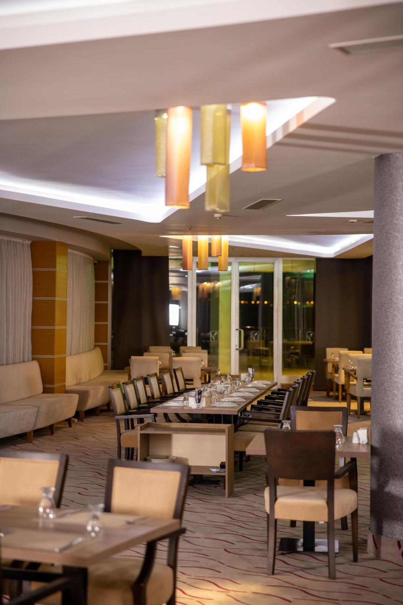 Anemon Grand Adana Otel Exterior photo